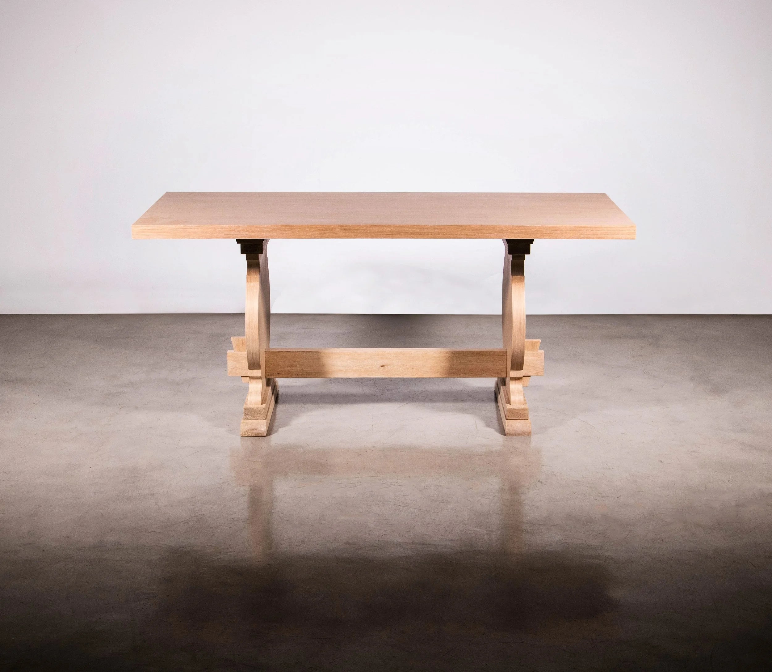 Manolo Table