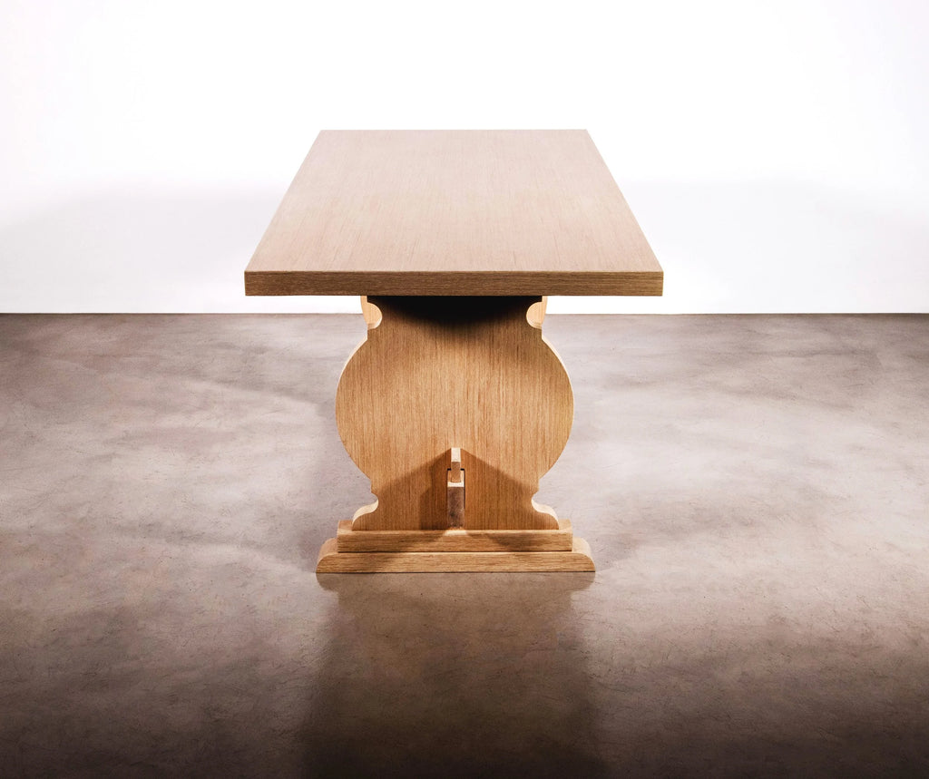 Manolo Table