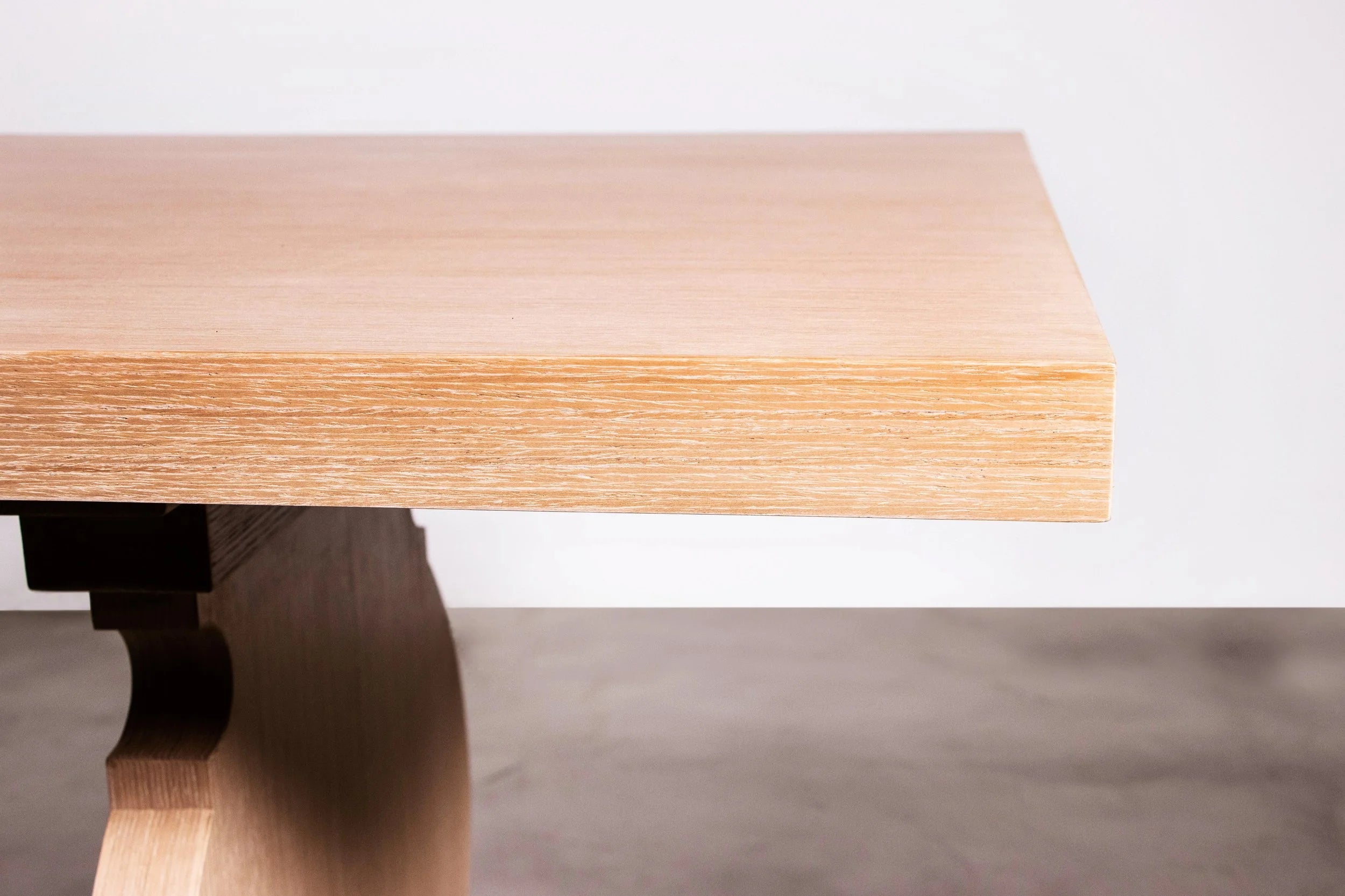 Manolo Table