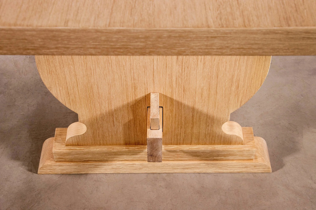 Manolo Table