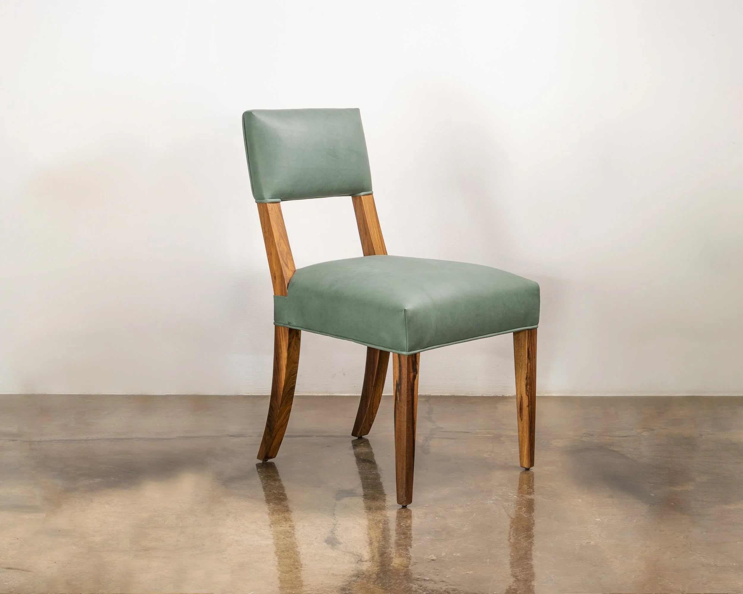 Neto Chair