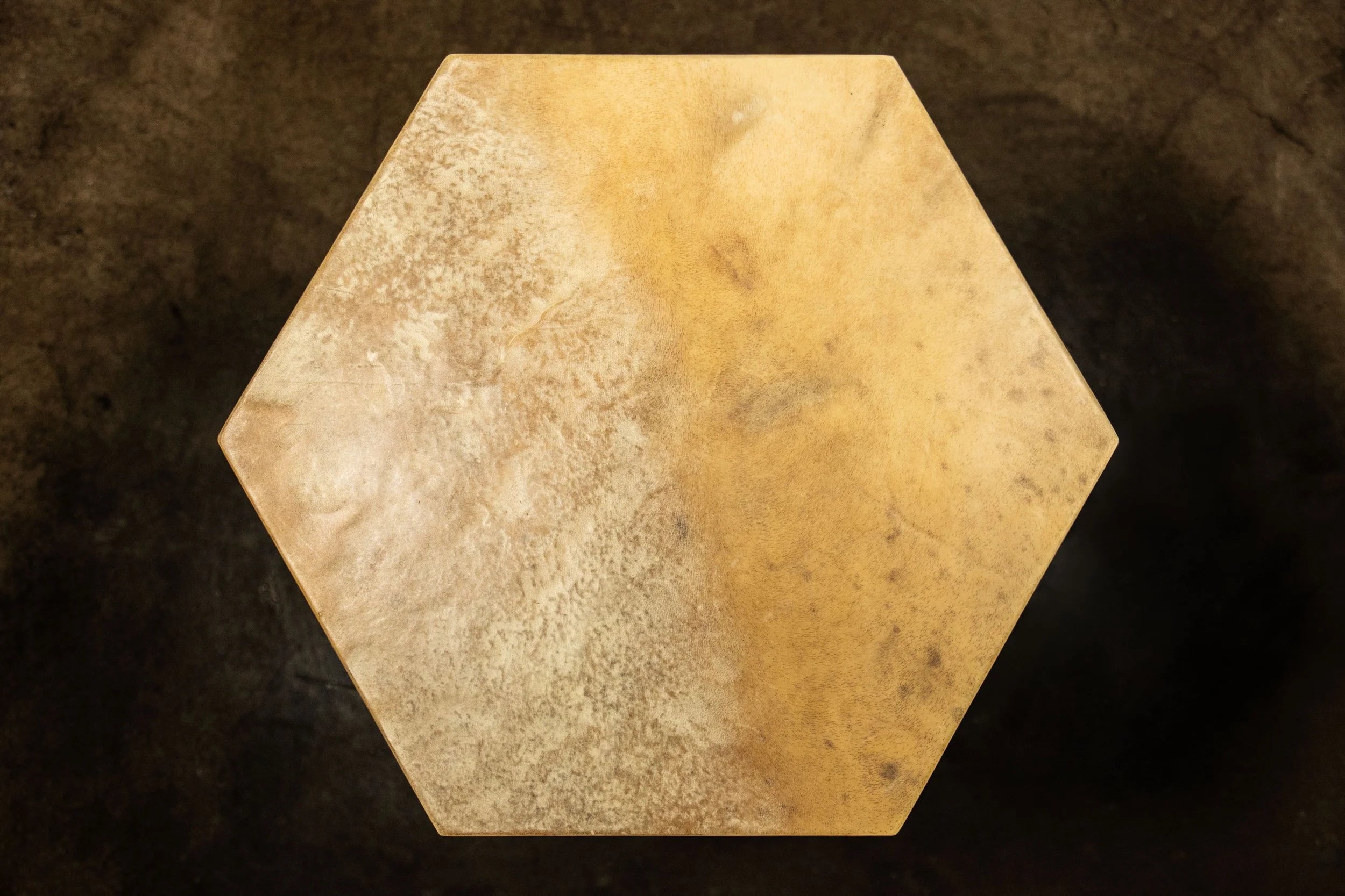 Pergamino Hex Caramel