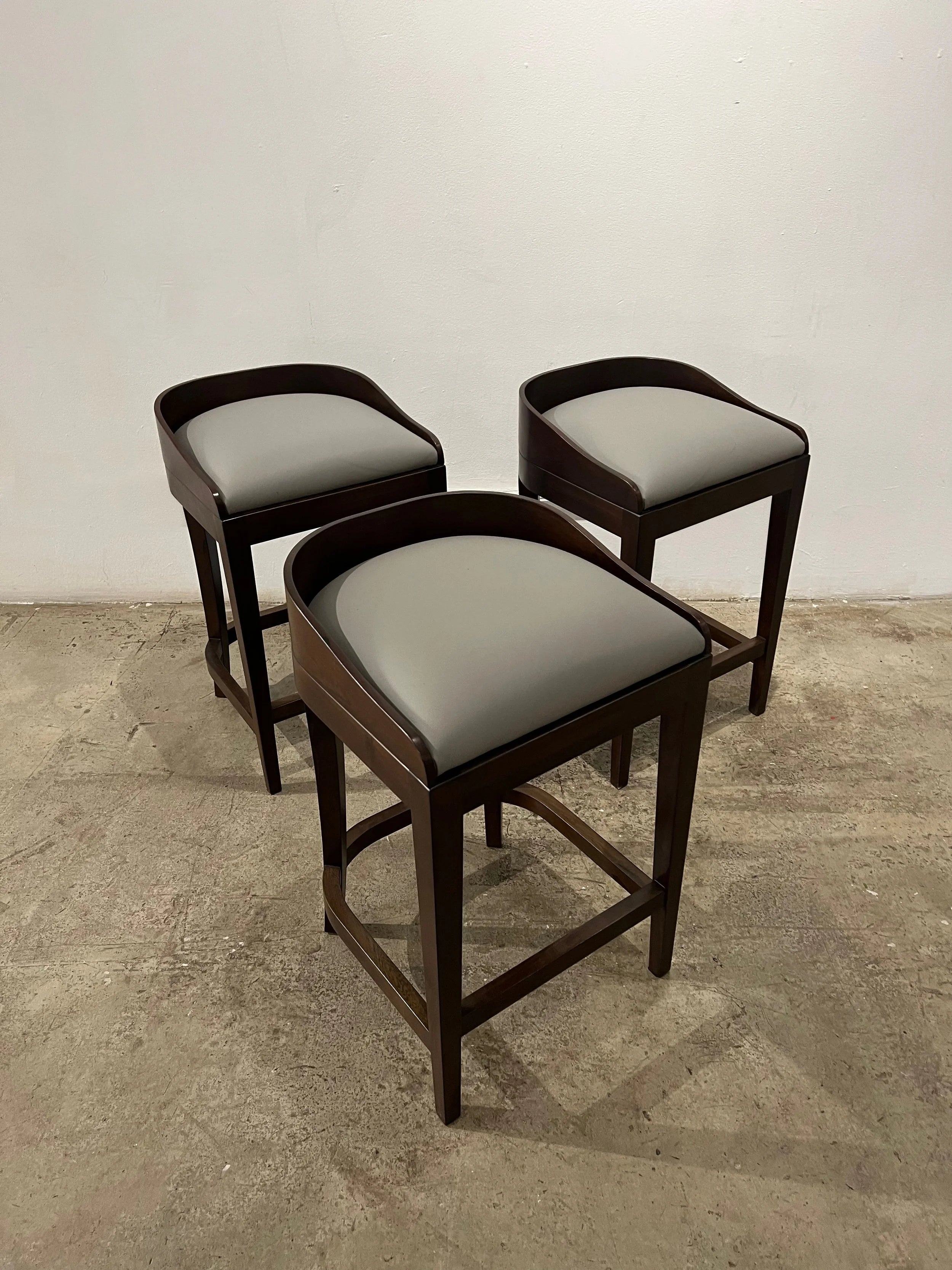 Set of 3 Pia Stools in Gray Leather