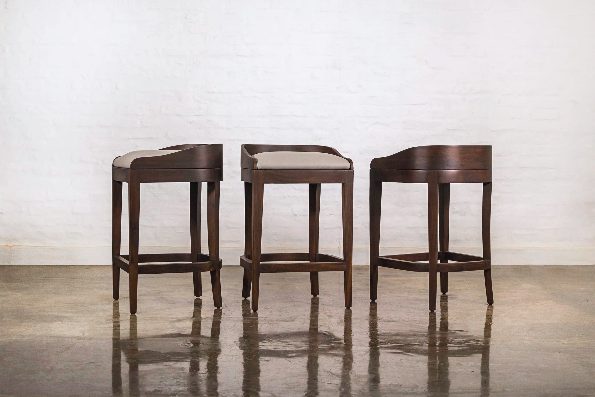 Set of 3 Pia Stools in Gray Leather