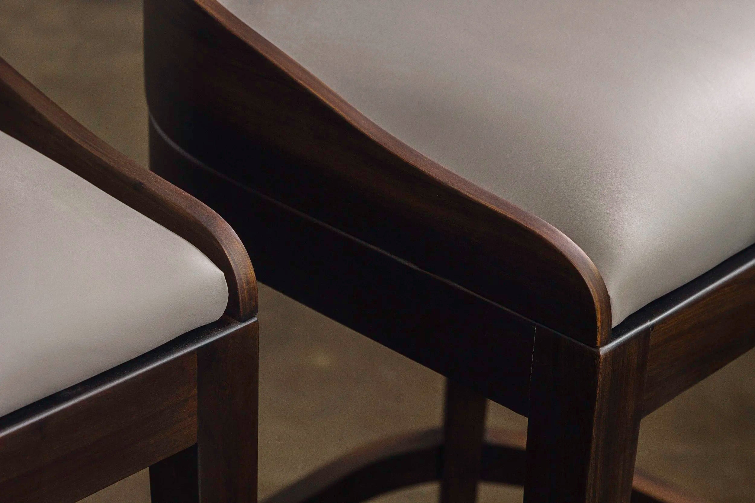 Set of 3 Pia Stools in Gray Leather