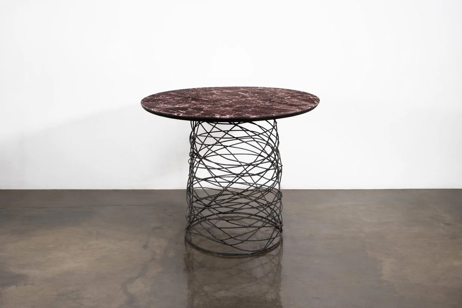 Richiamo Oval Table