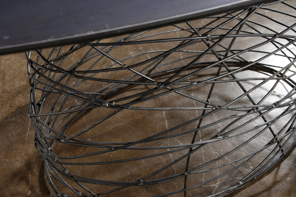 Richiamo Oval Table