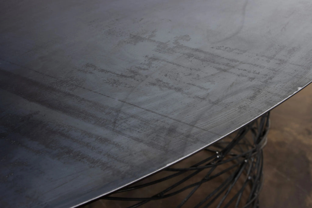 Richiamo Oval Table