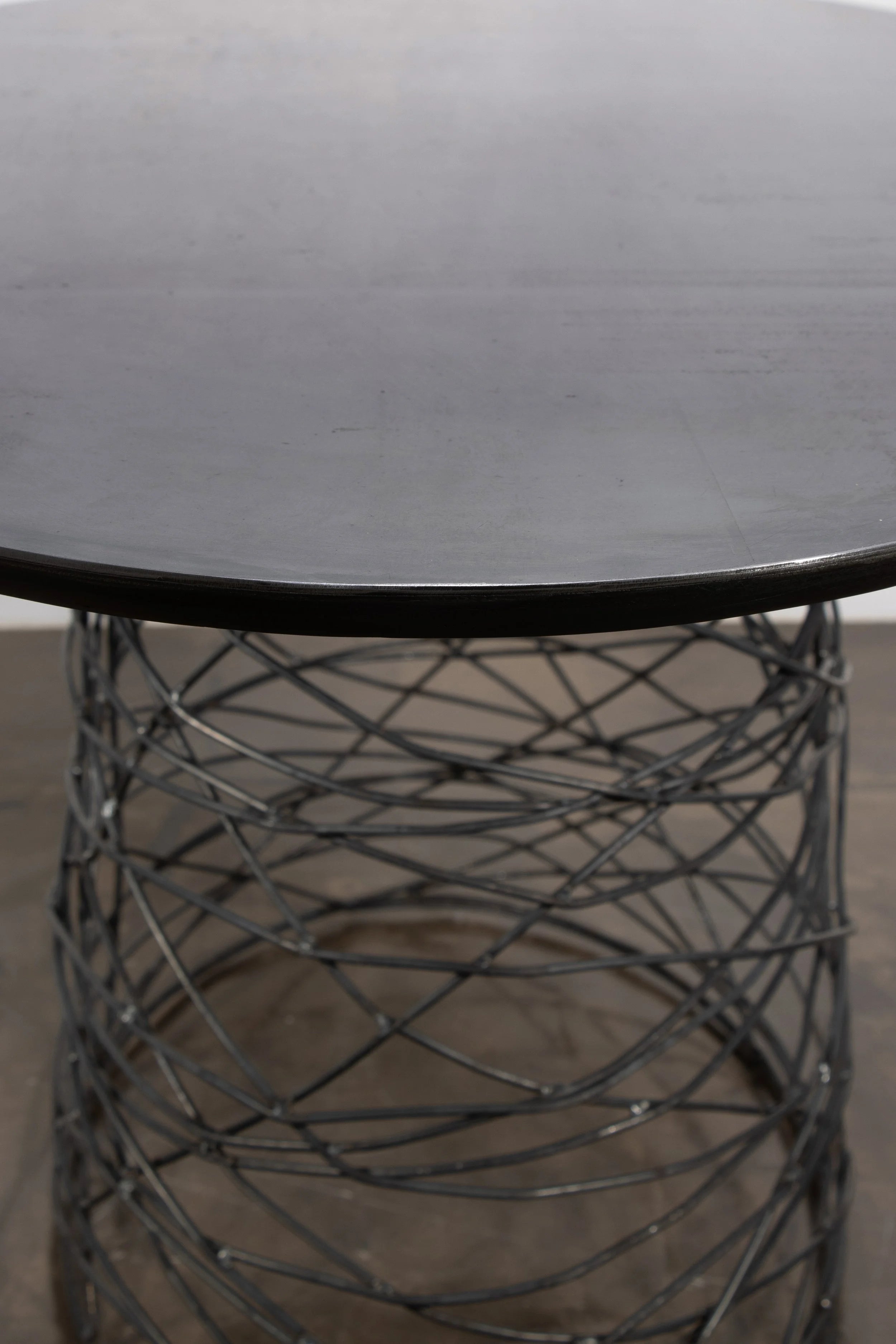Richiamo Oval Table