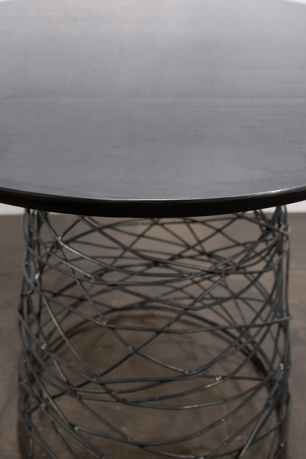 Richiamo Oval Table