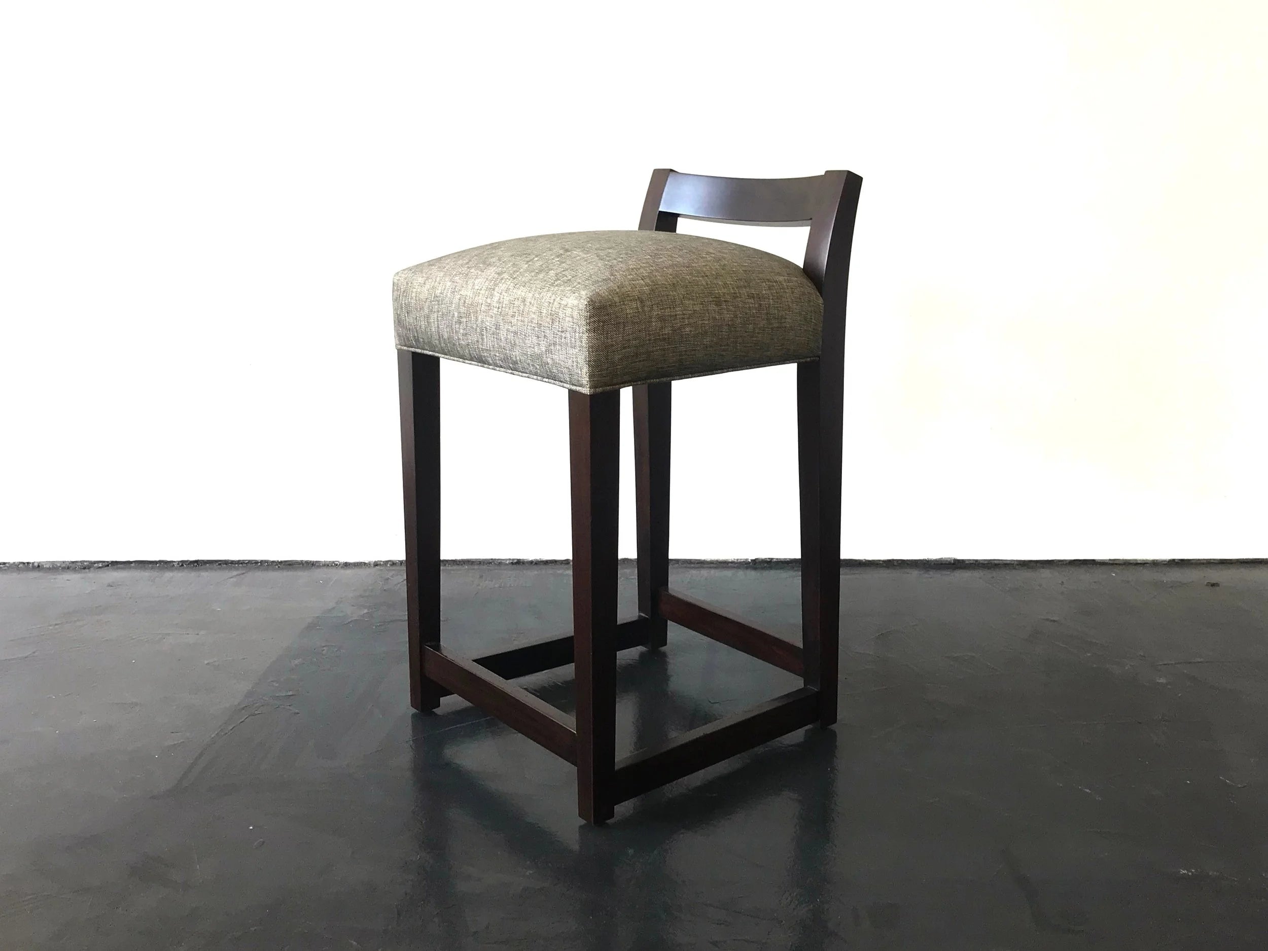 Set of 4 Umberto Counter Stools in Gray Fabric