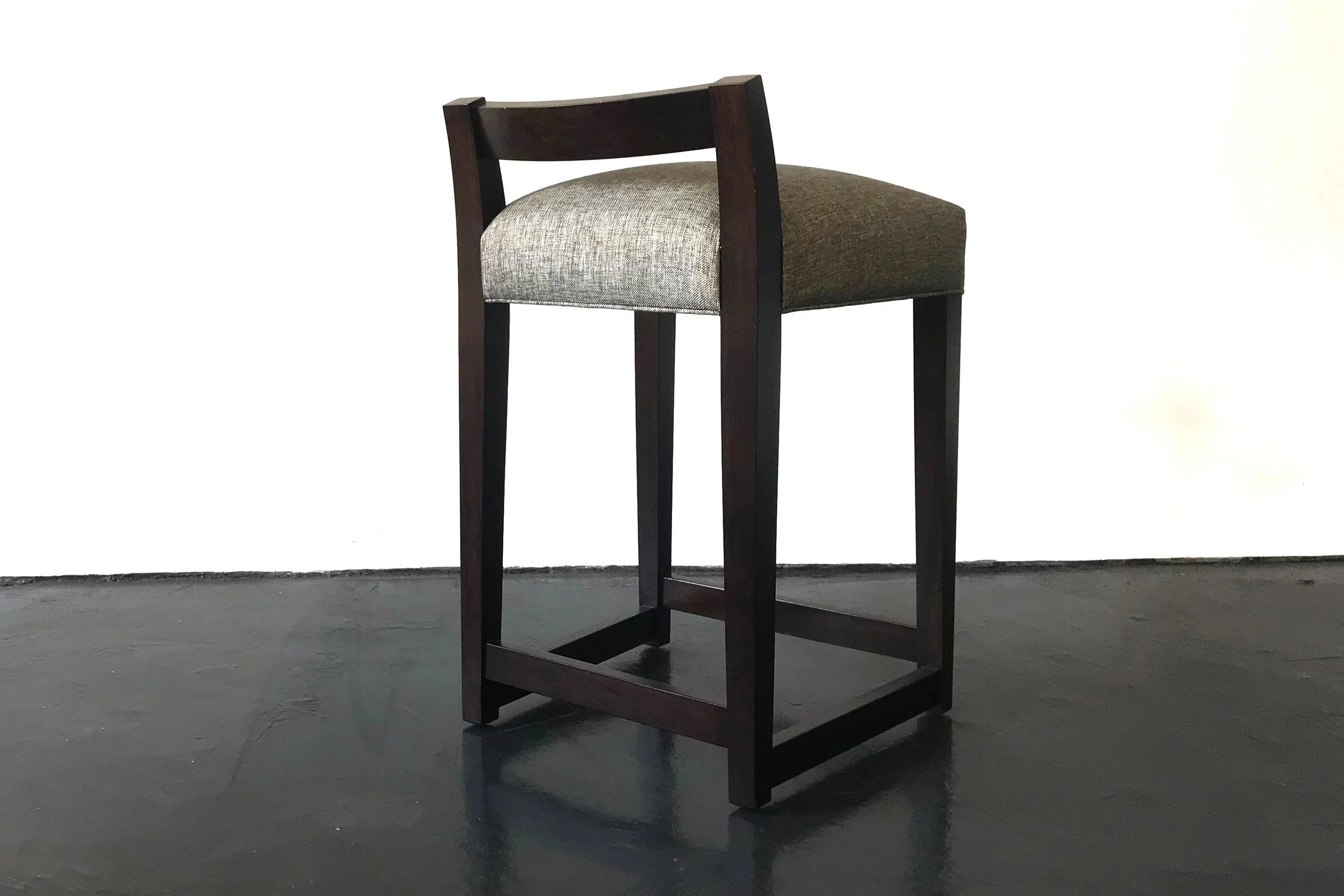Set of 4 Umberto Counter Stools in Gray Fabric