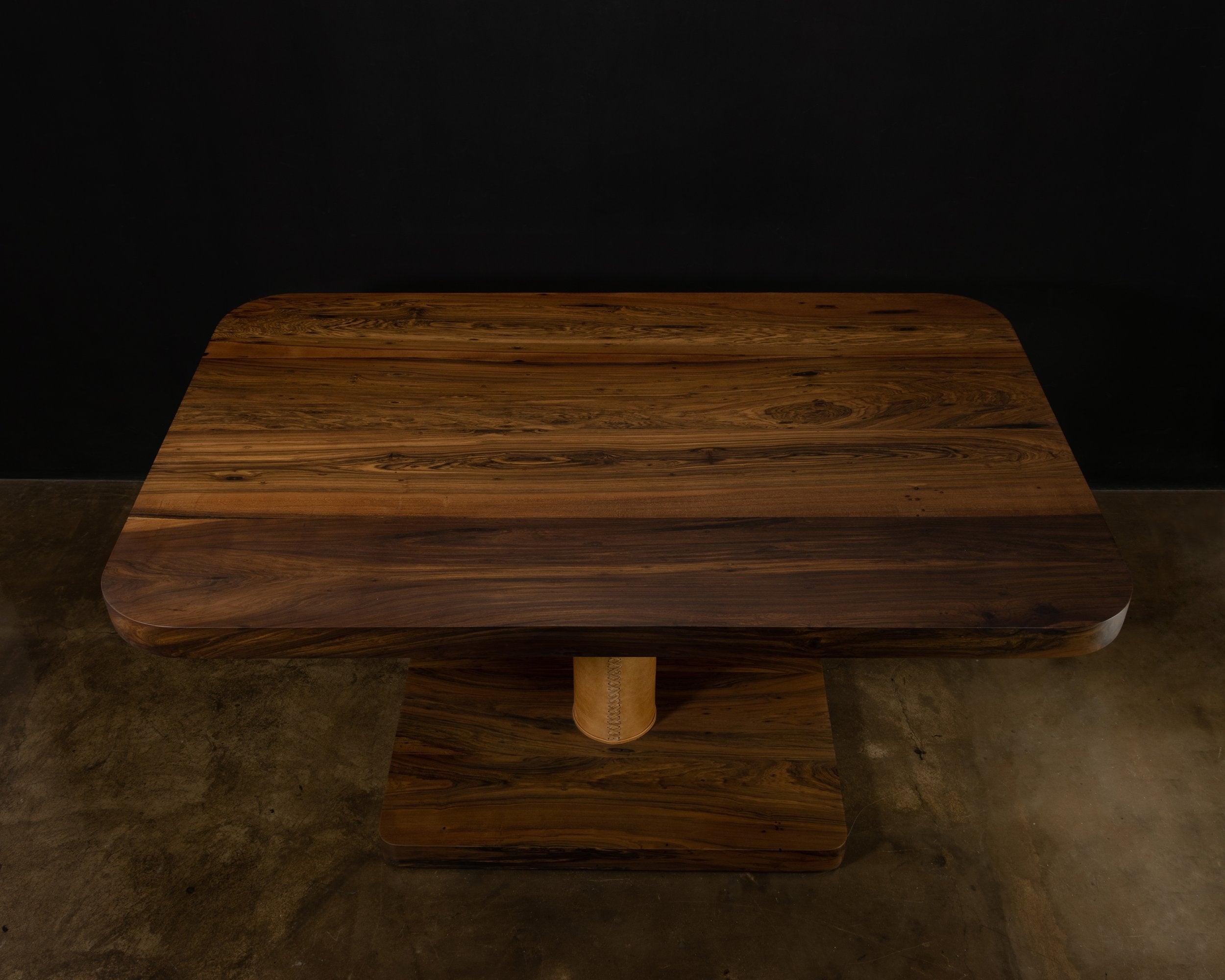 Vincenzo Table