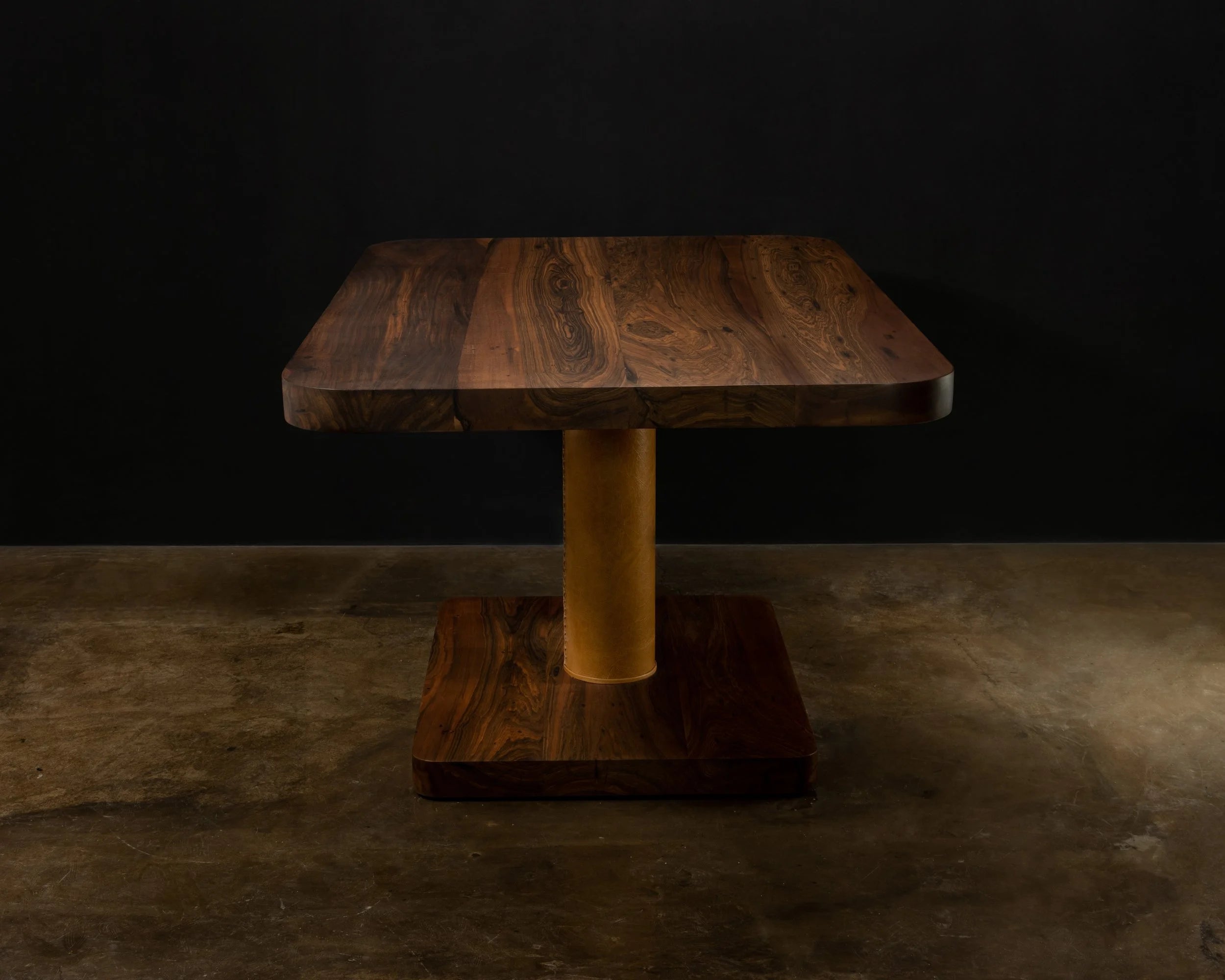 Vincenzo Table