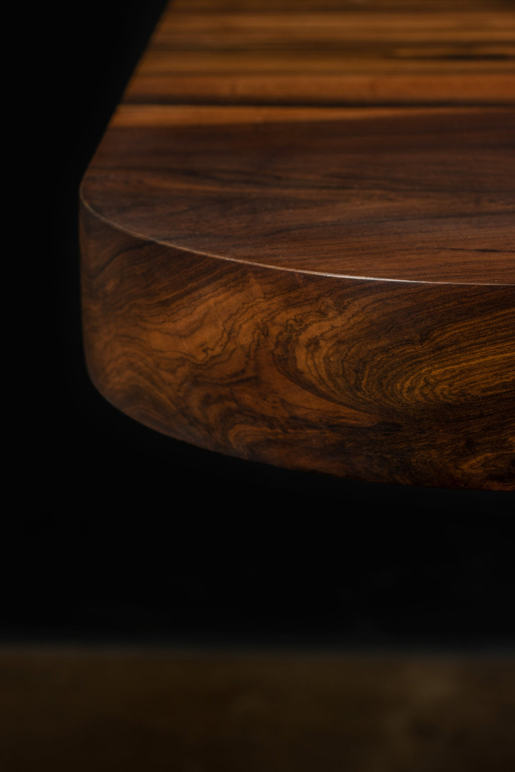 Vincenzo Table