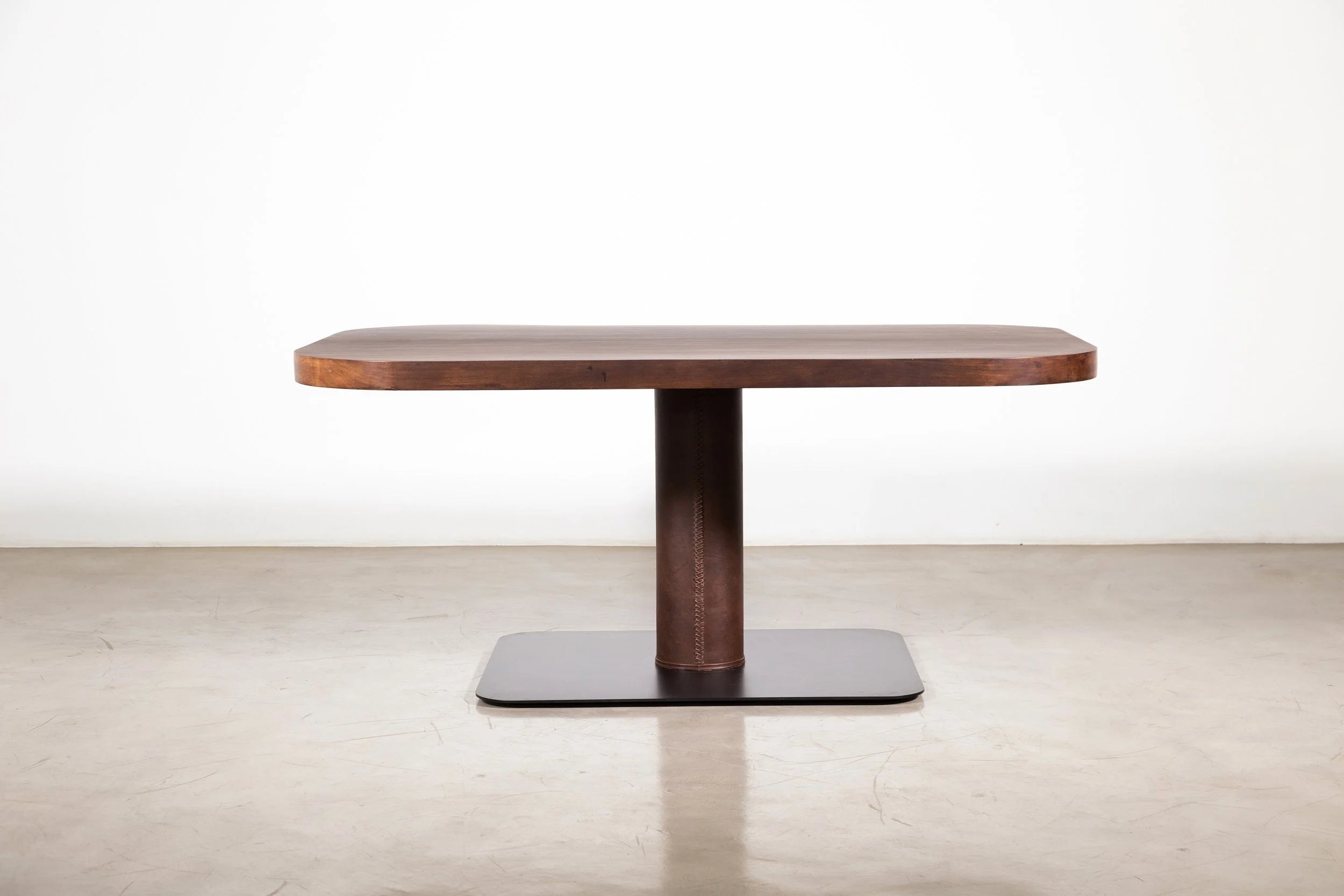 Vincenzo Table