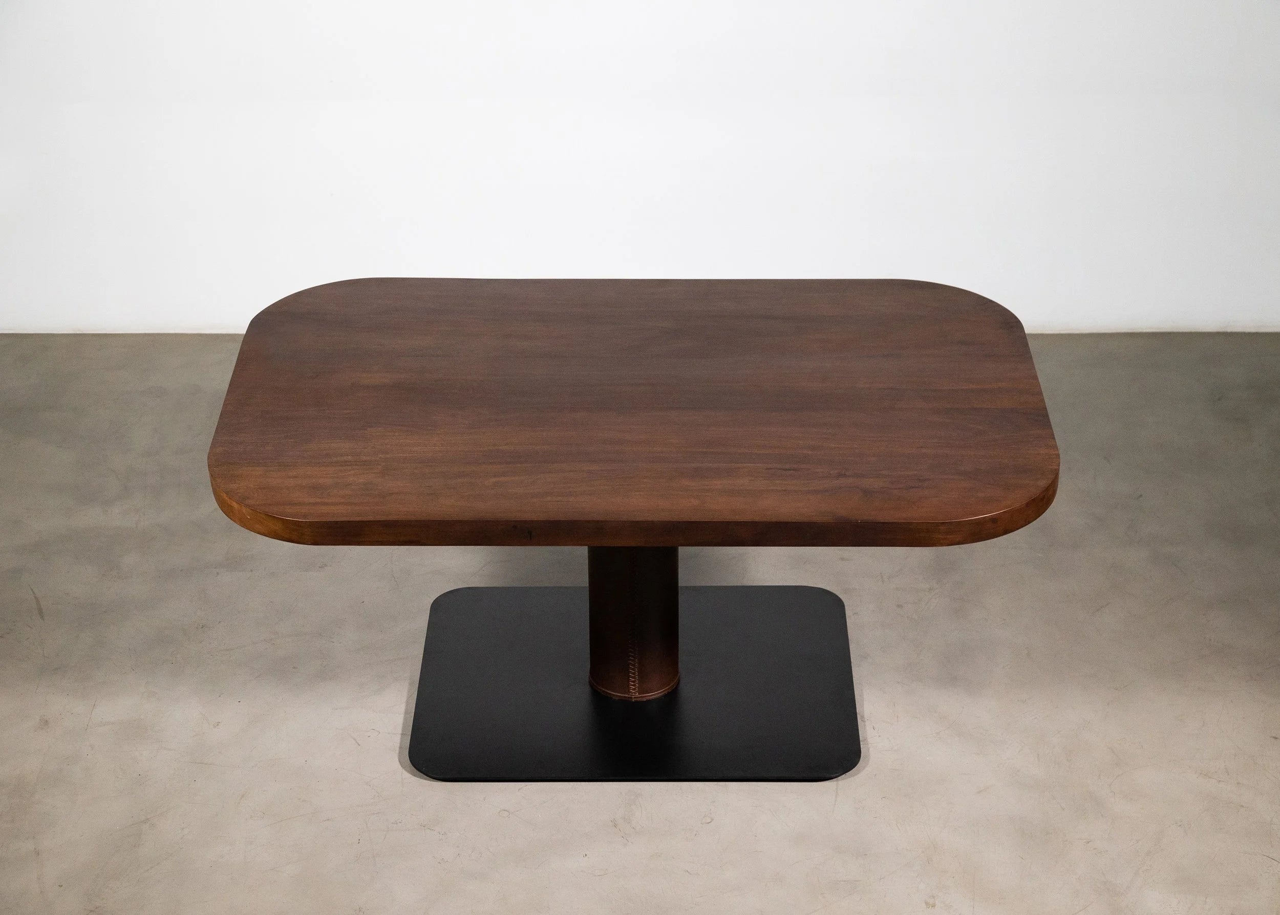 Vincenzo Table