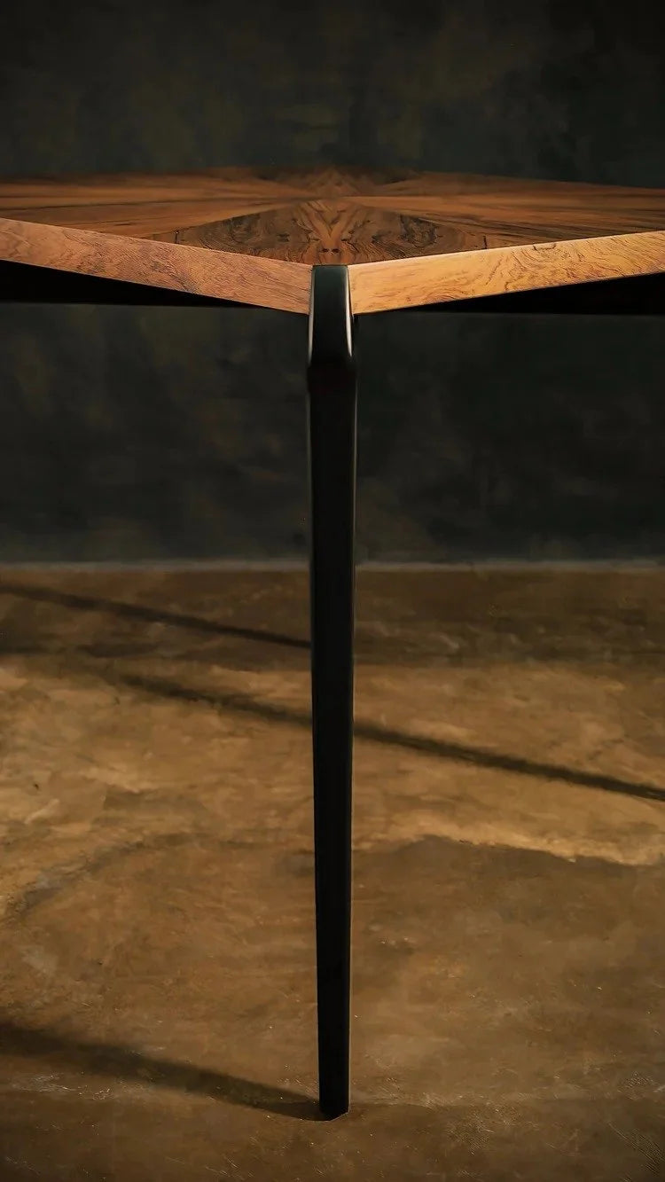 Uccello Writing Desk