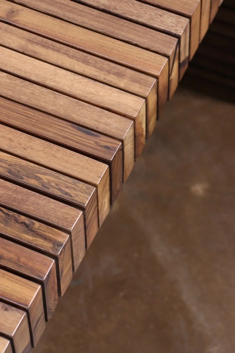 Argilla Table