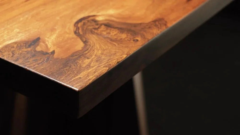 Luca Table