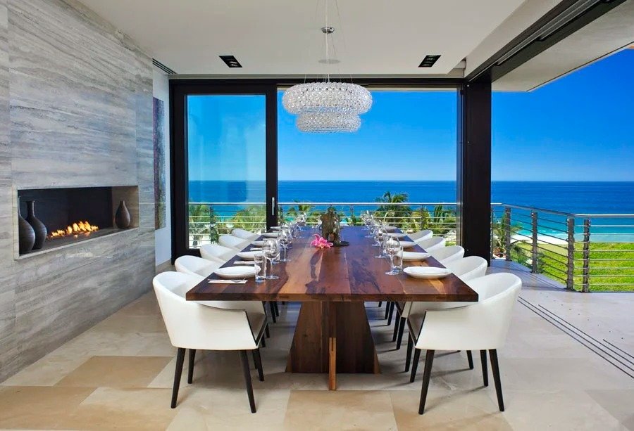 Luca Table