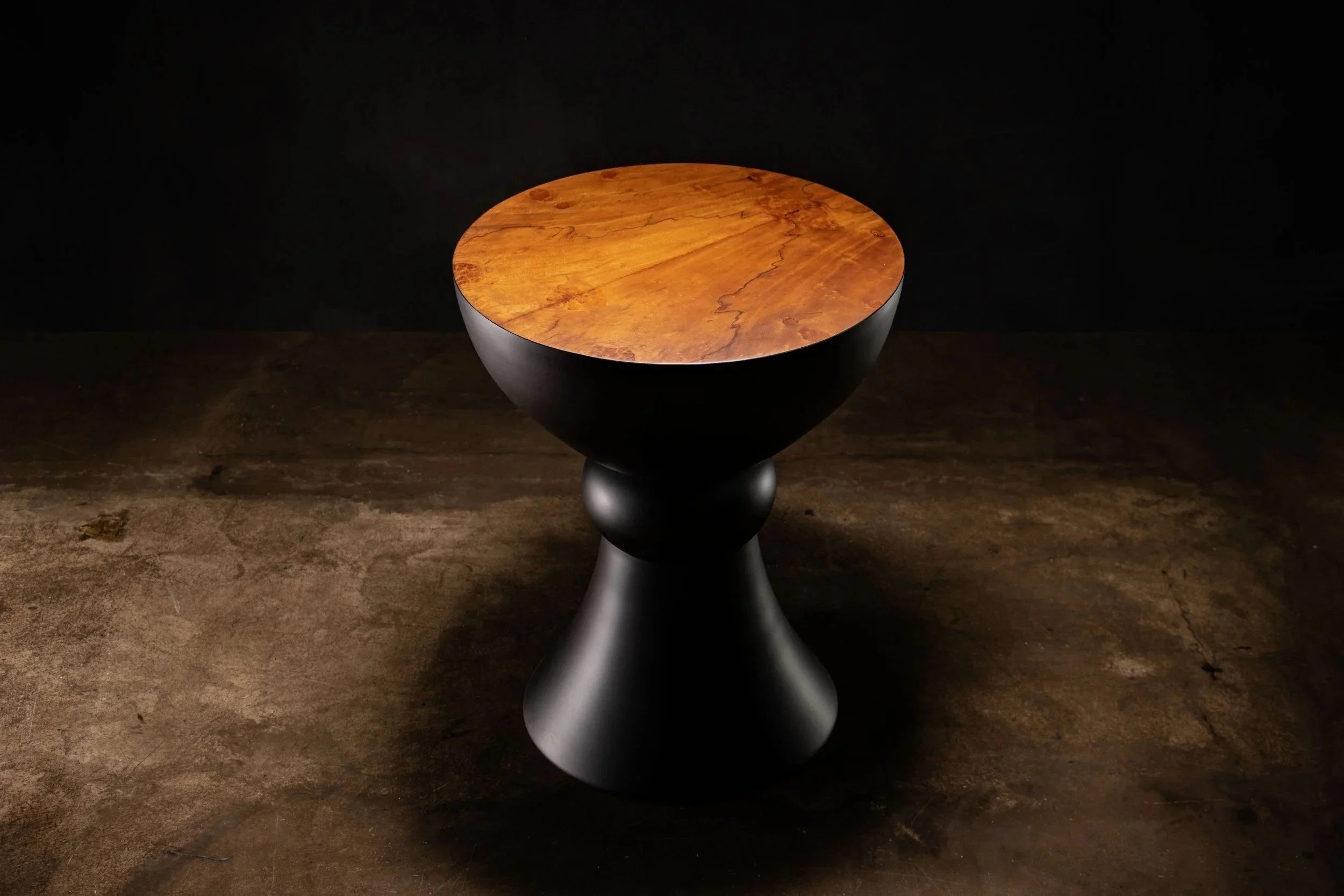 Caliz Table
