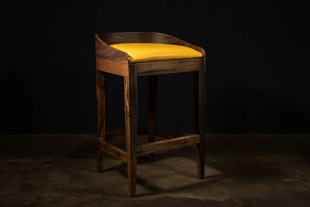Pia Stool