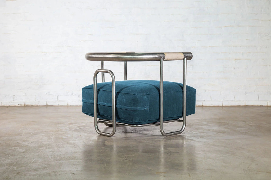Baby Bull Lounge Chair