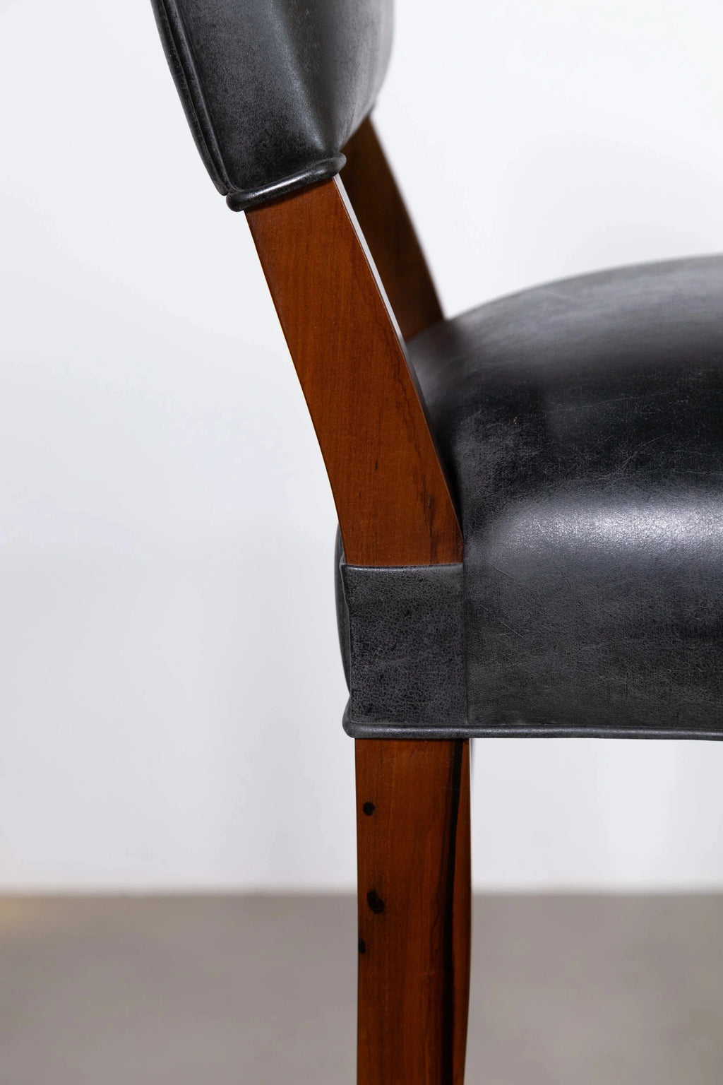 Neto Stool