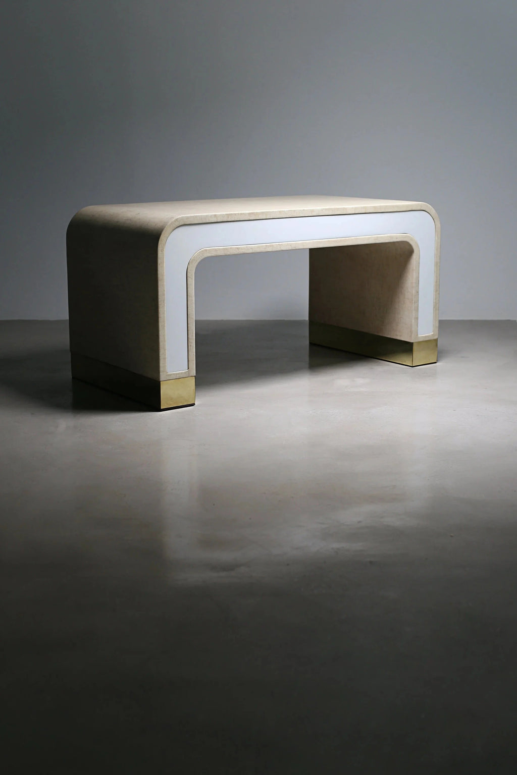Cascata Table