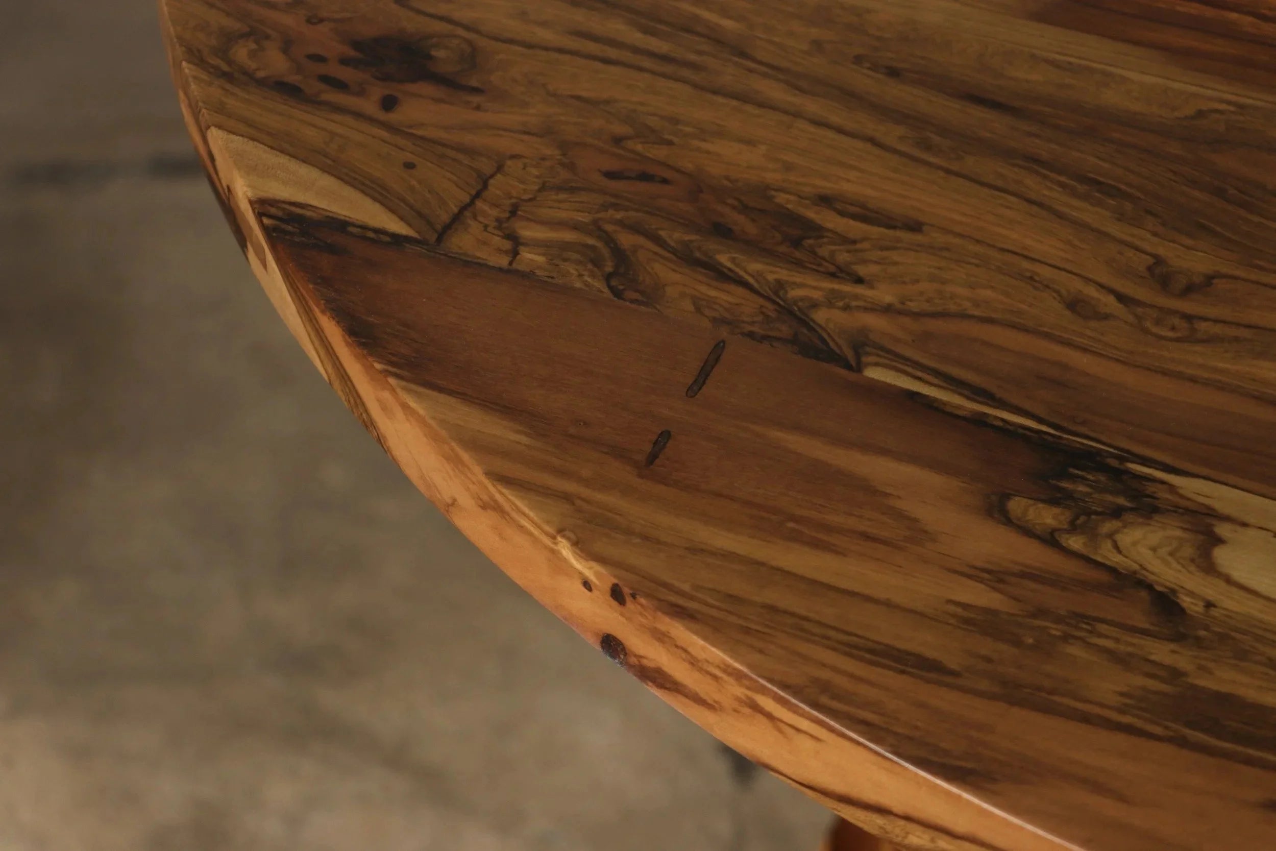 Luca Round Table