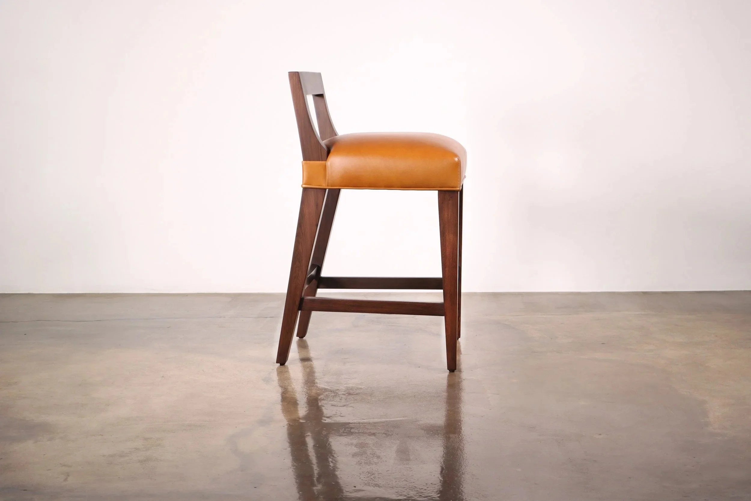 Ecco Stool