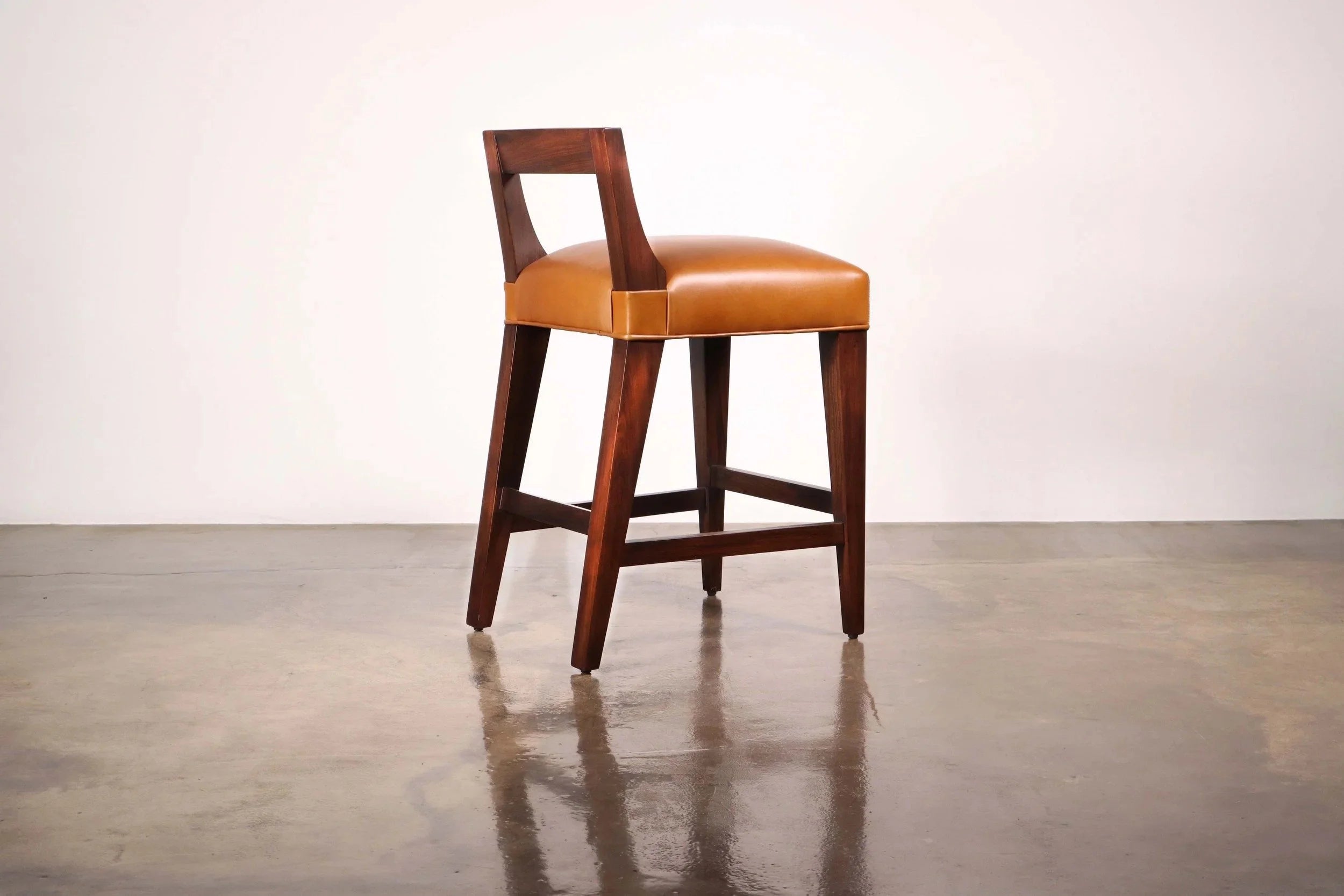 Ecco Stool