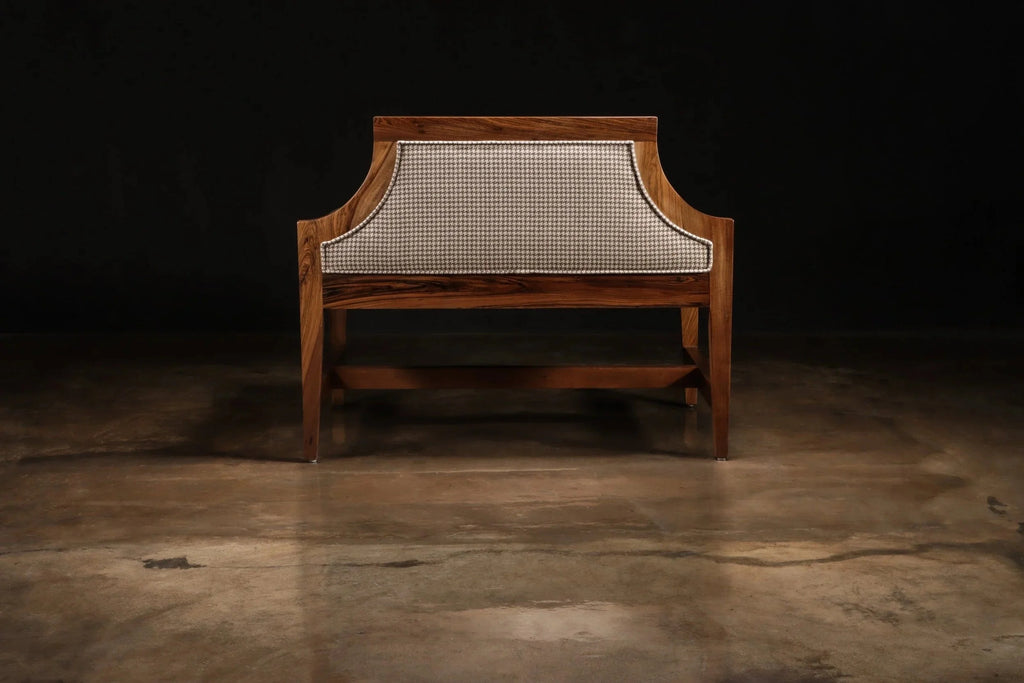 Nicostrato Bench