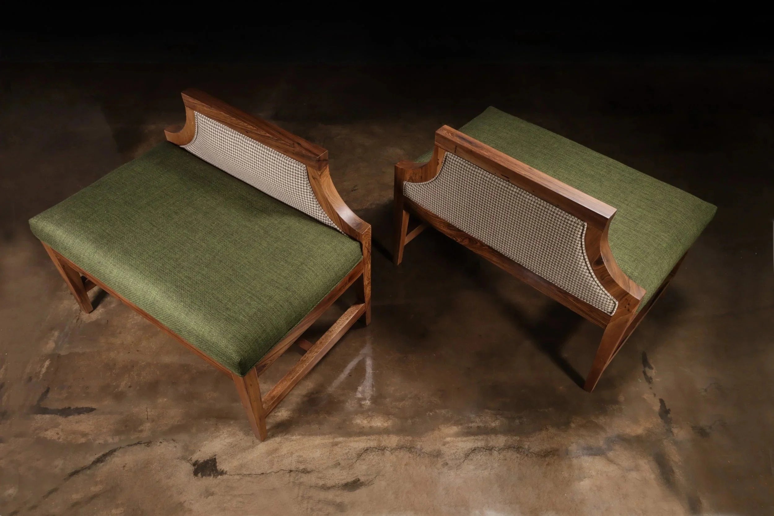 Nicostrato Bench
