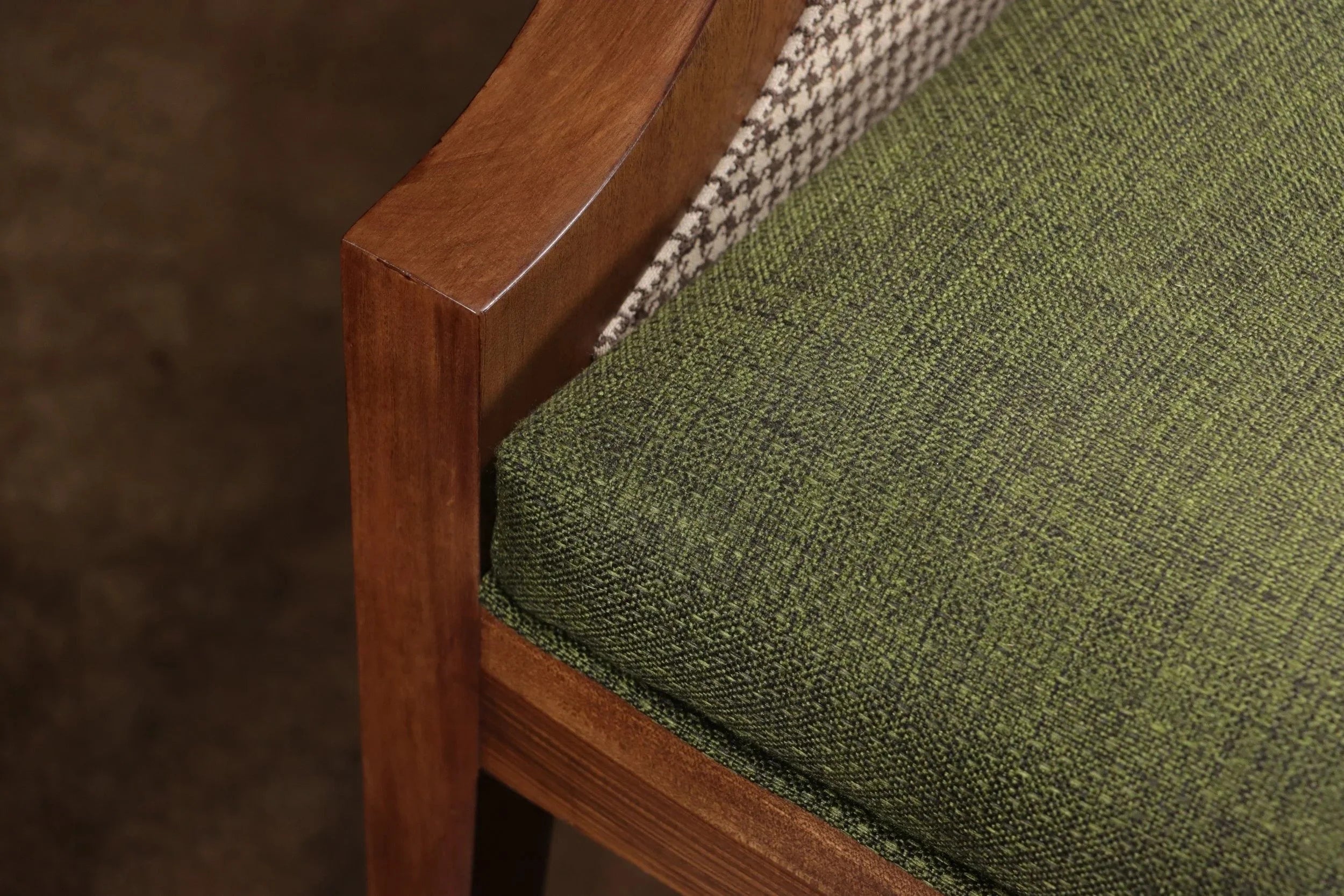 Nicostrato Bench