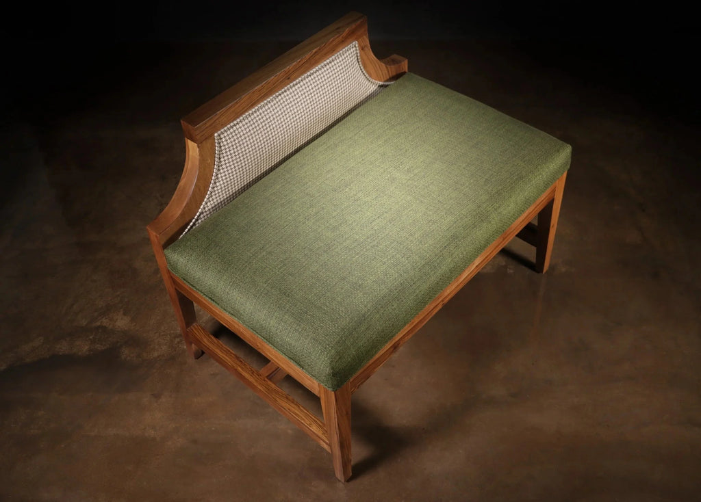 Nicostrato Bench