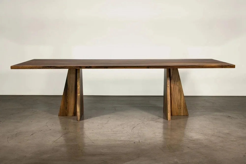 Luca Table
