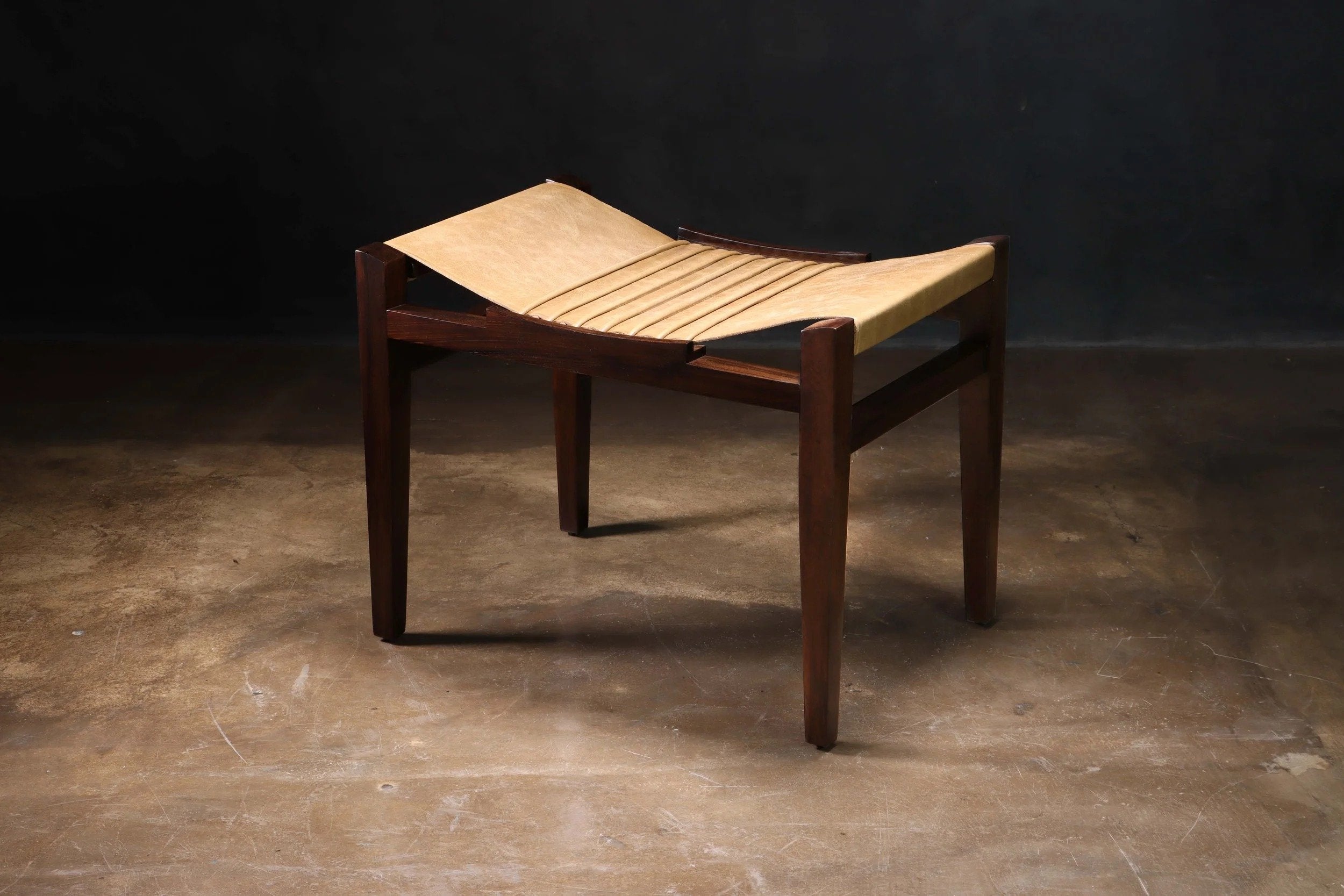 Luzio Stool