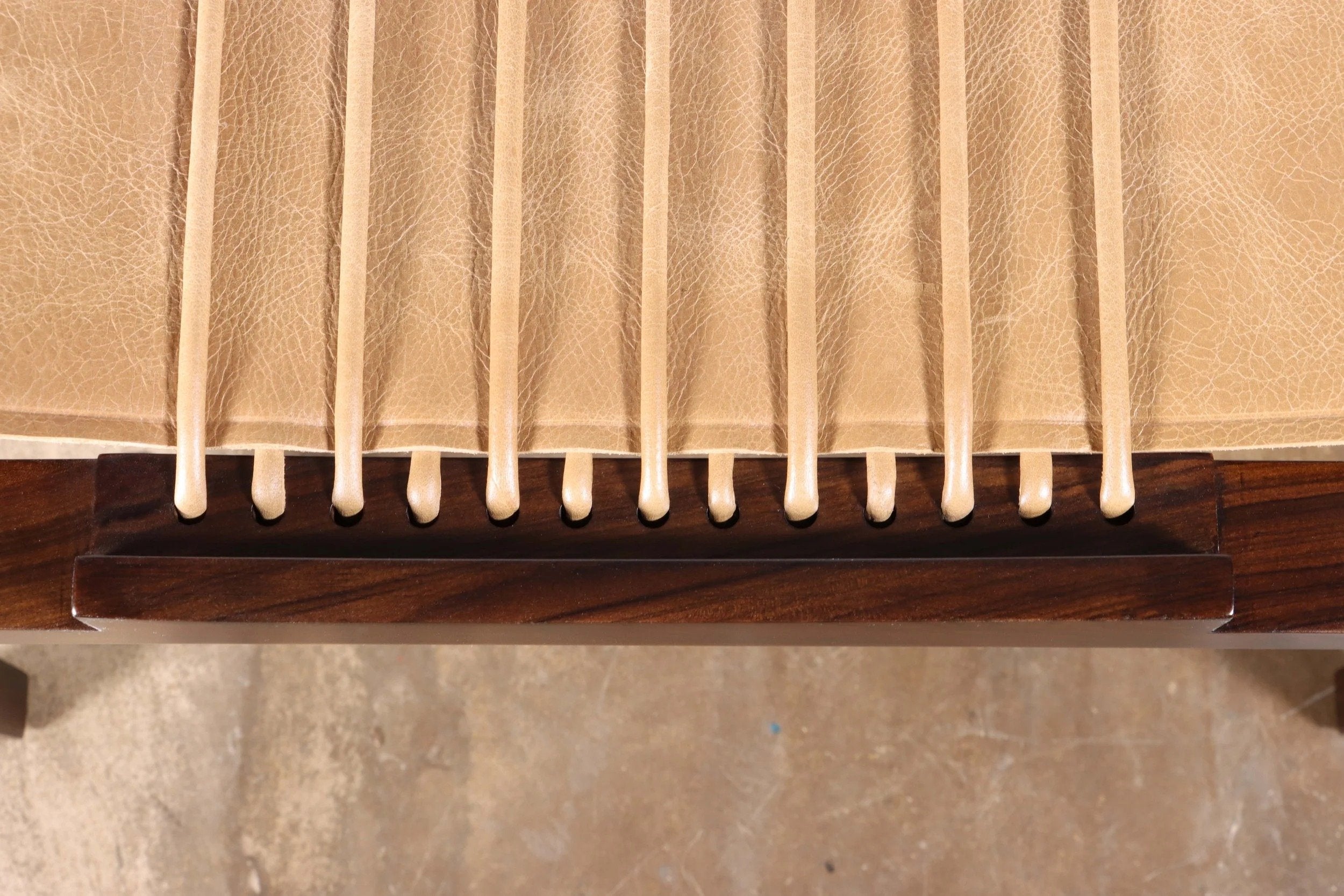 Luzio Stool