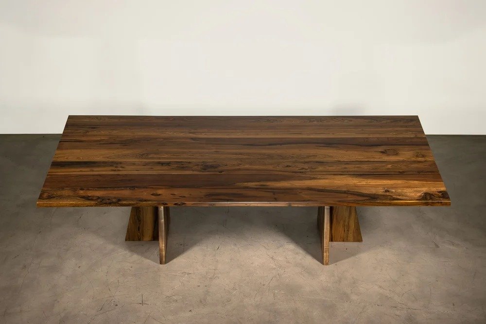 Luca Table